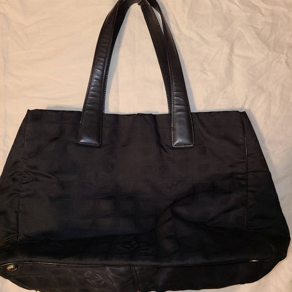 Chanel Black Tote (handle wear)